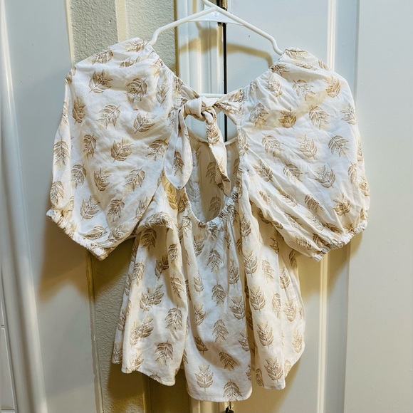 Old Navy Blouse - Picture 2 of 3